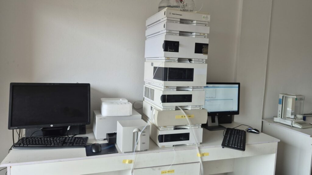 Système HPLC/UV-VIsible au LACC de Douala au Cameroun